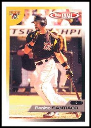 38 Benito Santiago